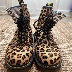rare doc martens leopard pony hair learger classic 1460 boots size 8 women
